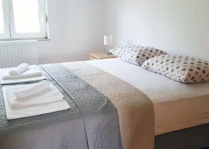 Sea View Elena Daire *